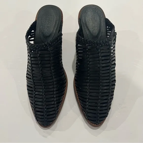 Sundance Veracruz Bella Notte Mules Black Leather |US Women’s size 8.5, EU 39