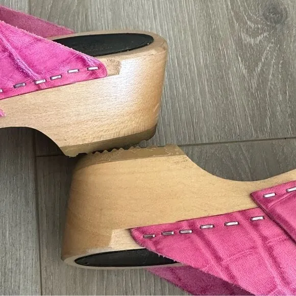 Swedish Hasbeens Heeled Mules Clogs Pink Croc Embossed Women’s EU 36 Barbie