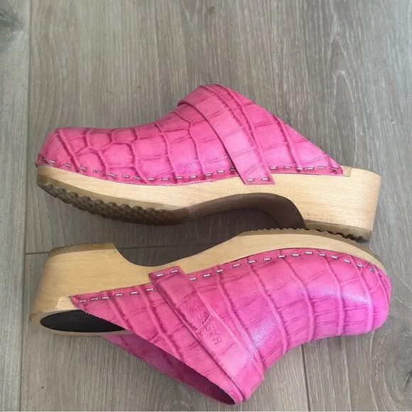 Swedish Hasbeens Heeled Mules Clogs Pink Croc Embossed Women’s EU 36 Barbie