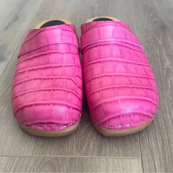 Swedish Hasbeens Heeled Mules Clogs Pink Croc Embossed Women’s EU 36 Barbie