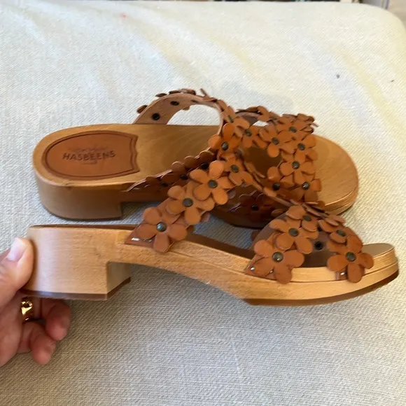 Swedish Hasbeens Nature NWT Flower Petaled Strap Slip In Clog Sandal Romantic