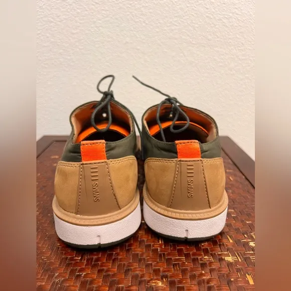 Swims NWOB Motion Capture Toe Oxfords Size 9
