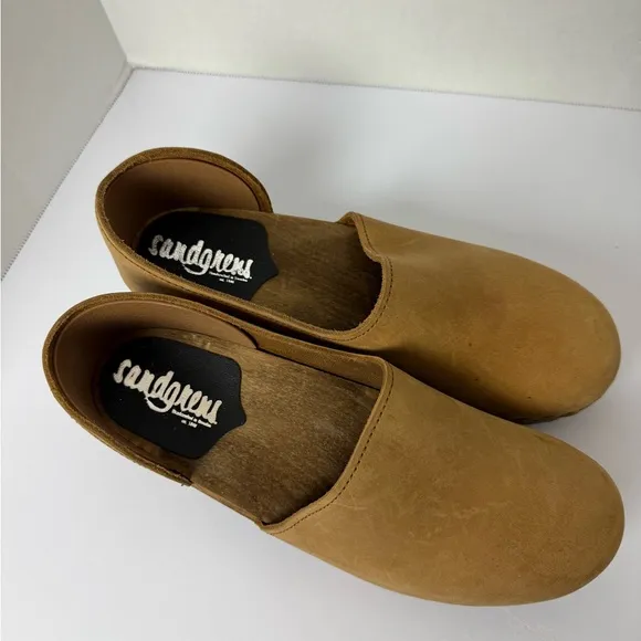 Tan Slip-On Mules with Cushioned Insole (39)
