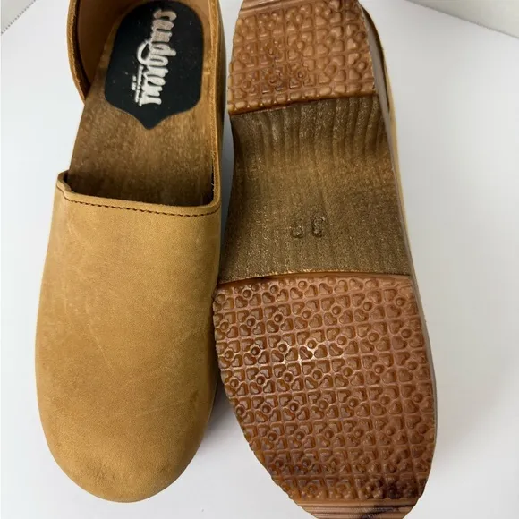 Tan Slip-On Mules with Cushioned Insole (39)