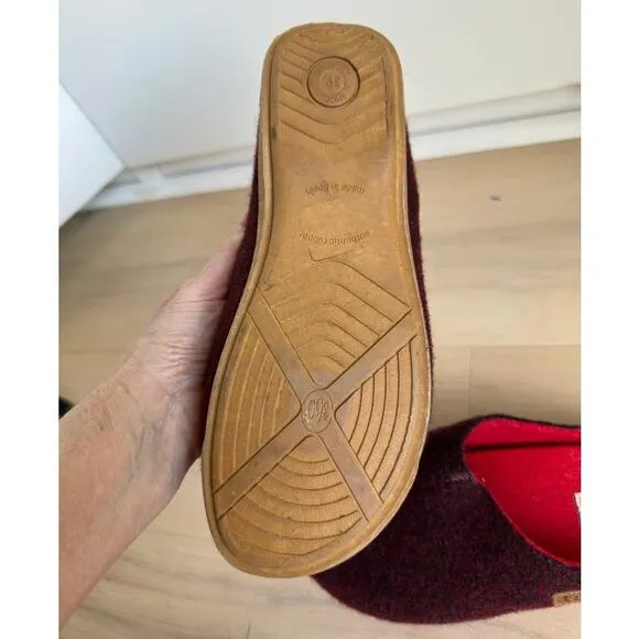 Taos Woolery Clog in Deep Red  Size EU 39/8-8.5 Comfort Arch Support Casual