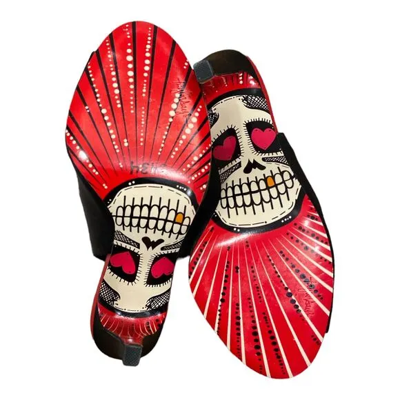 Taylor Says Black Paige Size 7.5M Slingback Skull Graphic Peep Toe Heels