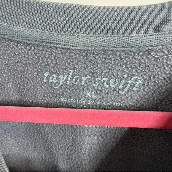 Taylor Swift Folklore Album You Drew Stars Around My Scars Crewneck Size XL