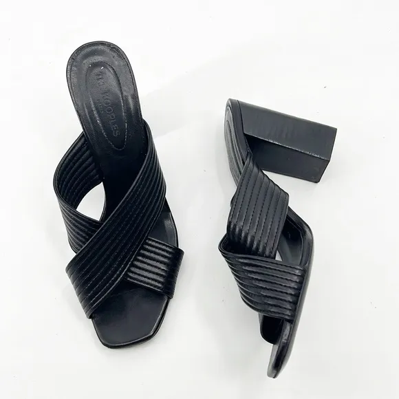 The Kooples Ribbed Leather Criss Cross Block Heel Sandal Mules size 39 8 Black