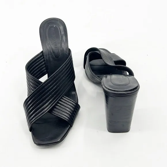 The Kooples Ribbed Leather Criss Cross Block Heel Sandal Mules size 39 8 Black