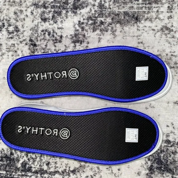 The Original Slip On Sneaker in Bright White | Rothy's Size 7