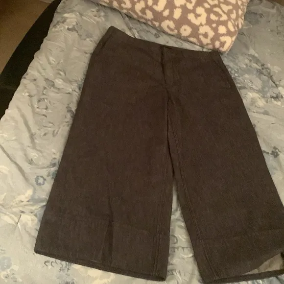 THEORY Cuff Denim Pants COLOR: IndigoSIZE: 31/Flare Wide Leg Jeans High-Waisted