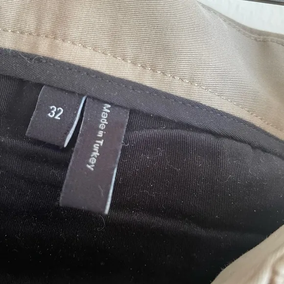 Theory Men’s Chino Shorts Classic Fit Khaki Size 32