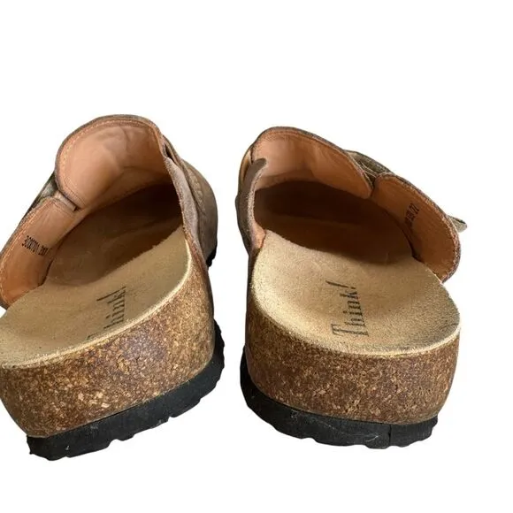 Think! Women's Size US 8.5, EU 39 Julia Velcro Clog in Stone Color