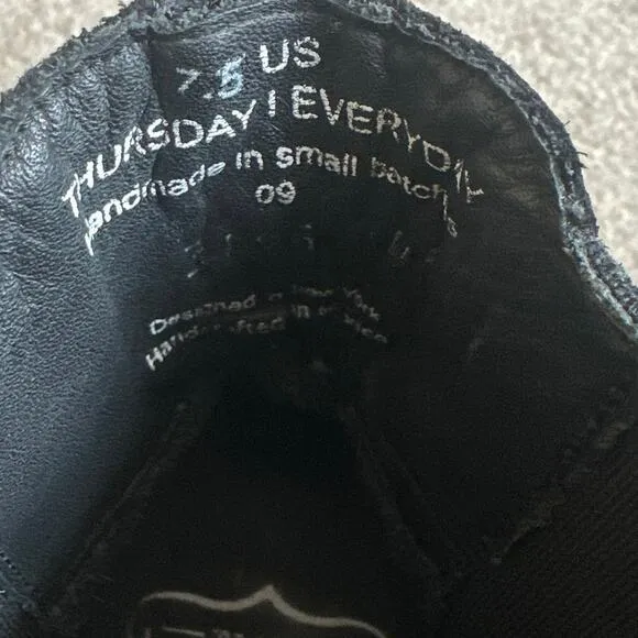 Thursday Boot Company Everyday Pull Legend pull on Chelsea Boot Black NWOB 7.5