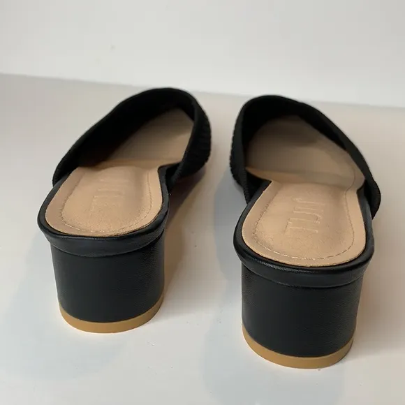 TIJN black knit chunk low heel mules NWOT