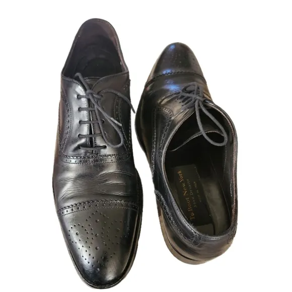 TO BOOT NEW YORK ADAM DERRICK BLACK LEATHER WING TIP CAP TOE OXFORDS SIZE 9