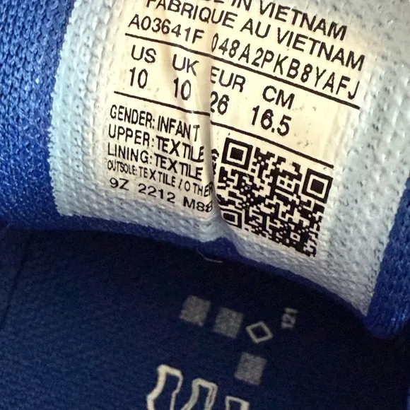 Toddler Converse Blue and White Slip On Sneakers. NWT. NIB.