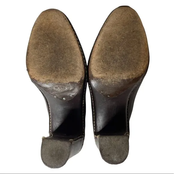 Tod’s Brown Leather Heel Mules. Size 37 1/2