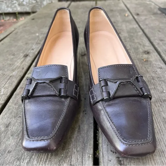 Tod’s Brown Leather Kitten Heels Sz 39