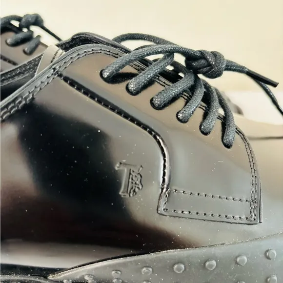 TODS Gommini leather derby shoes