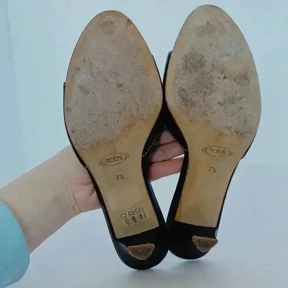 Tod's y2k Vintage Dark Brown Leather Kitten Heels Silver Ring Women's Size 7.5