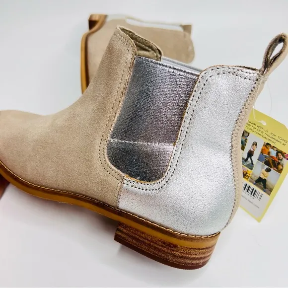 Toms Ella Desert Taupe Suede Silver Metallic Distressed Leather Ankle Bo…