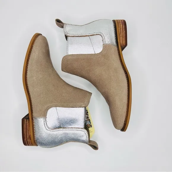 Toms Ella Desert Taupe Suede Silver Metallic Distressed Leather Ankle Bo…