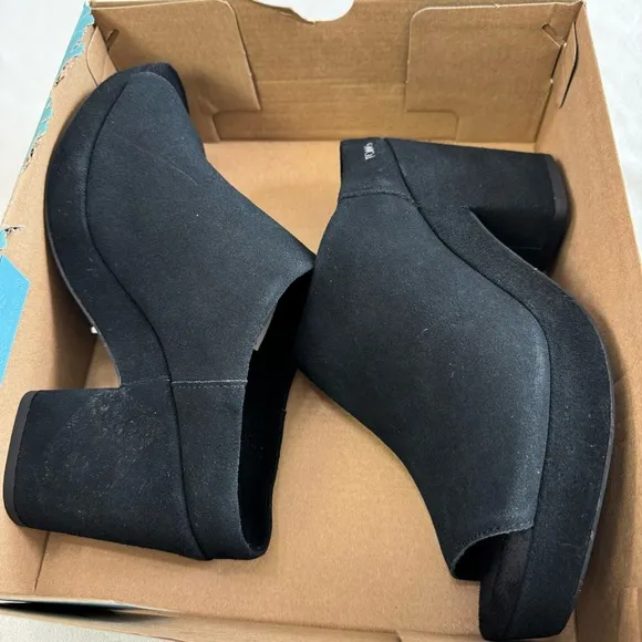 Toms Florence Black Suede Block Heel Platform Mules Size 8