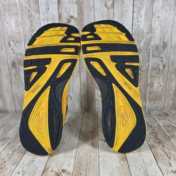 Topo Athletic UltraFly 3 Running Shoes Lightweight Cushioned Yellow Black 10.5
