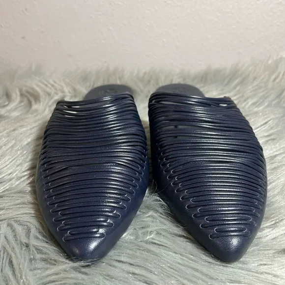 Tory Burch Siena Flat Navy Blue Leather Mules Size 11M