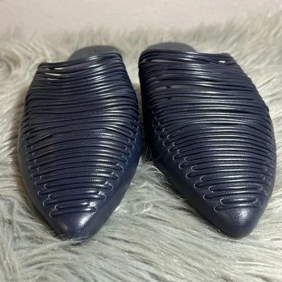Tory Burch Siena Flat Navy Blue Leather Mules Size 11M