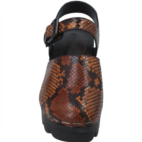 Tory BurchWomen's Brown Mules &amp; Clogs