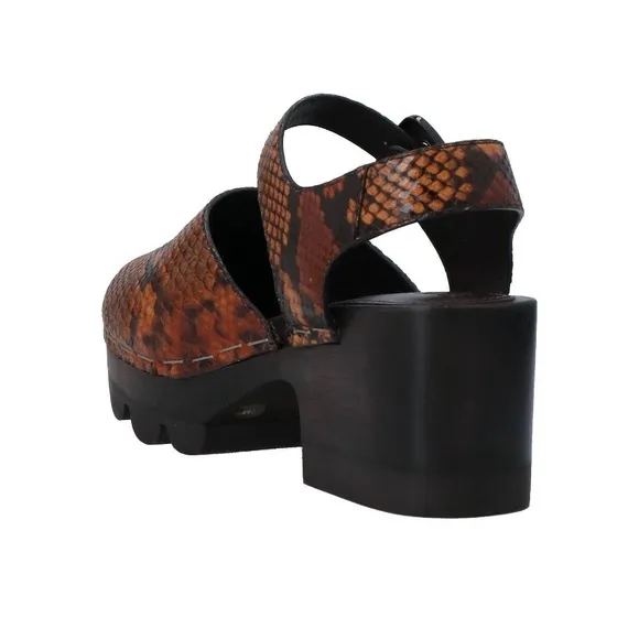 Tory BurchWomen's Brown Mules &amp; Clogs
