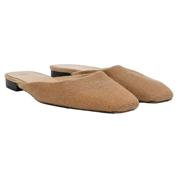 Toteme Flat Mules in Beige Cashmere