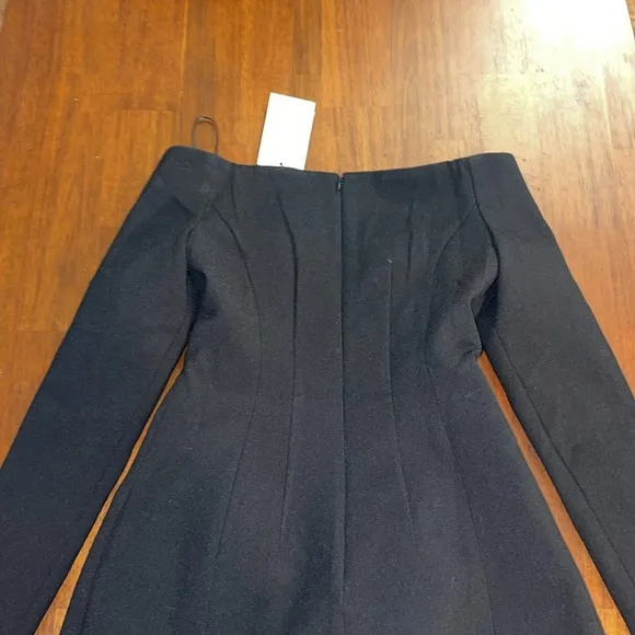 Tuckernuck ladies Black Blakely Dress. NWT. Size 0. Off the shoulder fit &amp; Flare
