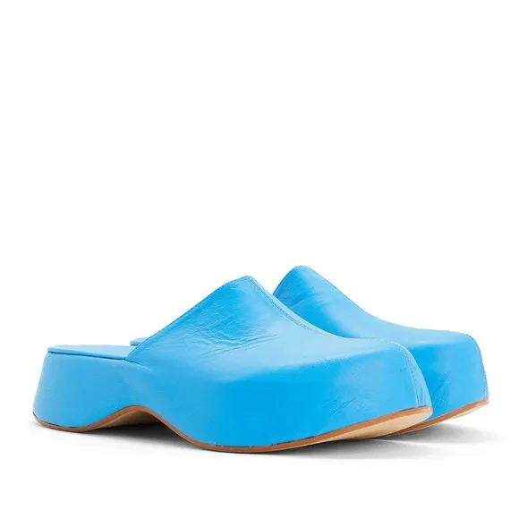 Turquoise Leather Clogs 39