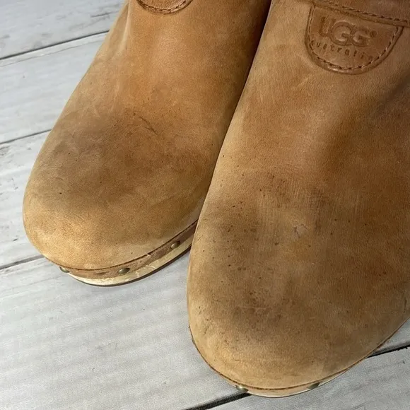 UGG Abbie Camel Clogs