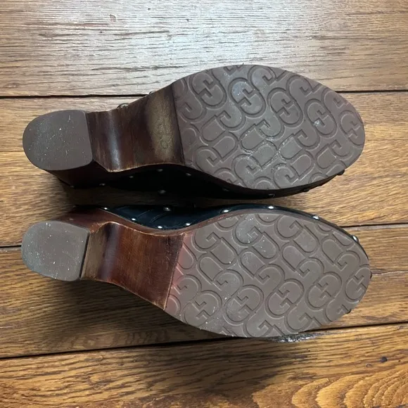 UGG Abbie Leather Wooden Platform Clogs 9