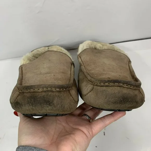 Ugg Ascot Tan Brown Suede Leather Shearling Lining Slip On Slipper Men’s Size 11