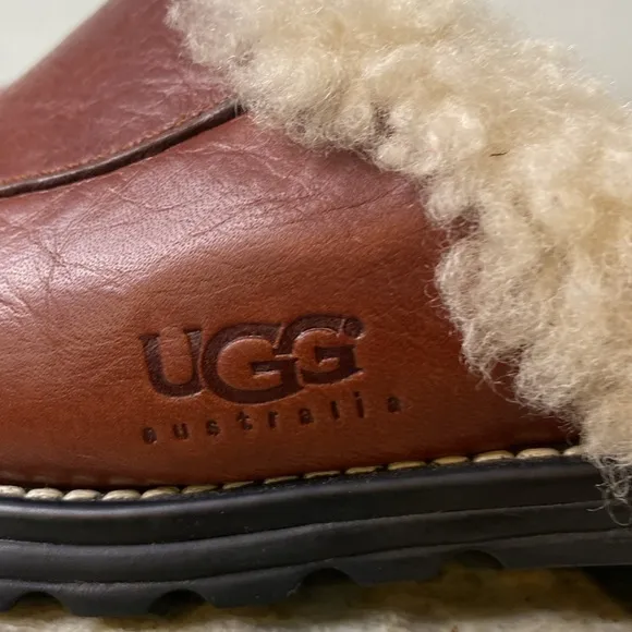 UGG Australia Brown Leather Shearling Lined Casual Mule Clogs-Women Size 6
