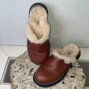 UGG Australia Brown Leather Shearling Lined Casual Mule Clogs-Women Size 6