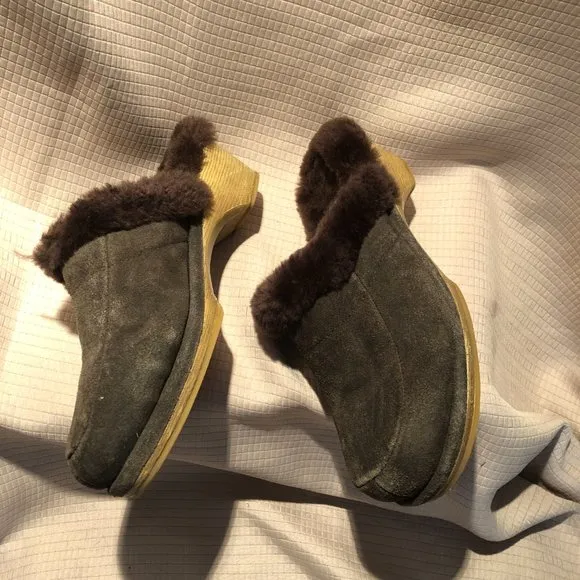 Ugg Kalie women brown nubuck clogs, leather sheepskin, 8