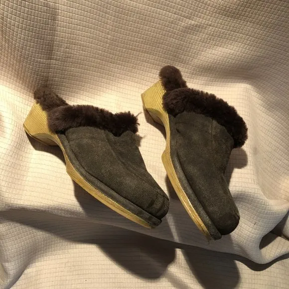 Ugg Kalie women brown nubuck clogs, leather sheepskin, 8