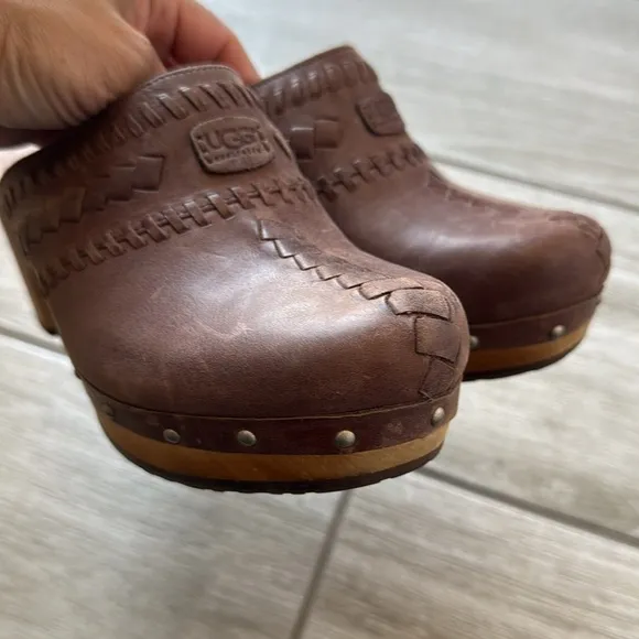 UGG Leather Woven Clog Heeled Mules Size 6 Brown Slip-On