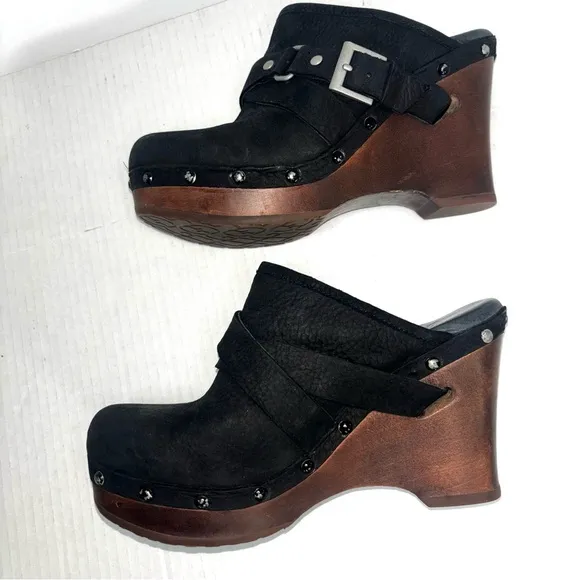 UGG Natalee Wedge Clogs Black Suede Leather Studded Fur Lined Women’s Size 6