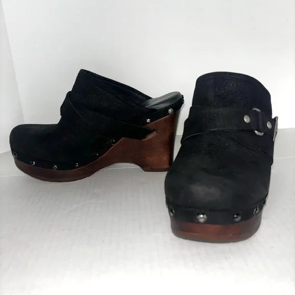 UGG Natalee Wedge Clogs Black Suede Leather Studded Fur Lined Women’s Size 6