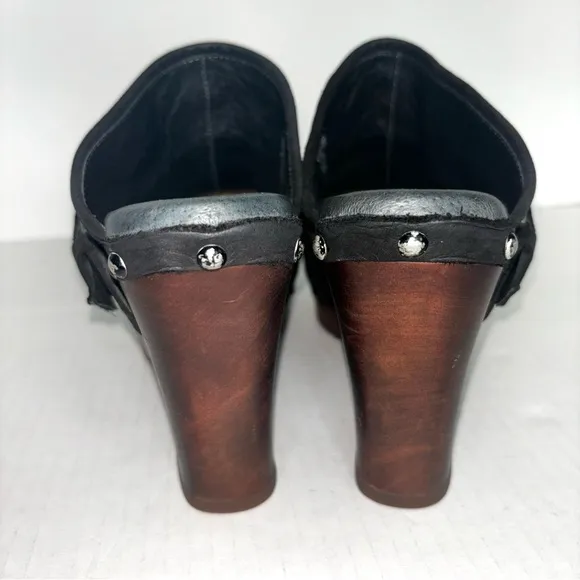 UGG Natalee Wedge Clogs Black Suede Leather Studded Fur Lined Women’s Size 6