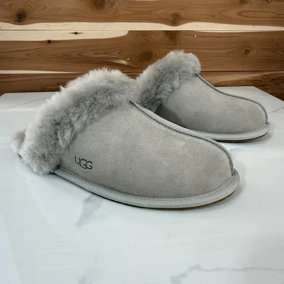 UGG Scuffette II Slippers Cozy Sheepskin Suede Mules Gray Women's Size 9