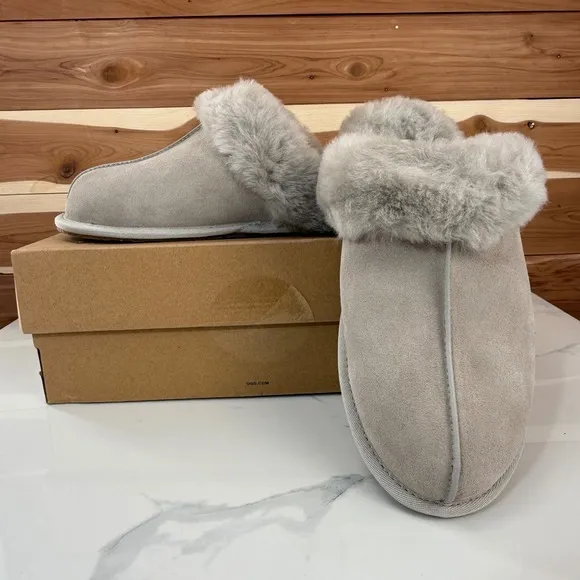 UGG Scuffette II Slippers Cozy Sheepskin Suede Mules Gray Women's Size 9