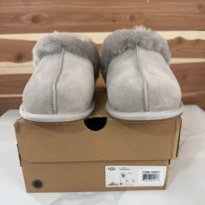 UGG Scuffette II Slippers Cozy Sheepskin Suede Mules Gray Women's Size 9